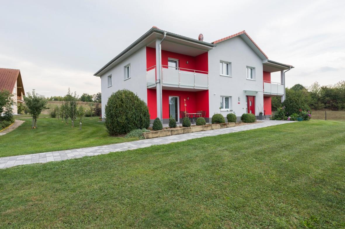 Hofmann'S Apartements & Ferienwohnungen オーバーダハシュテッテン エクステリア 写真