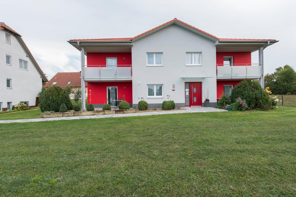 Hofmann'S Apartements & Ferienwohnungen オーバーダハシュテッテン エクステリア 写真