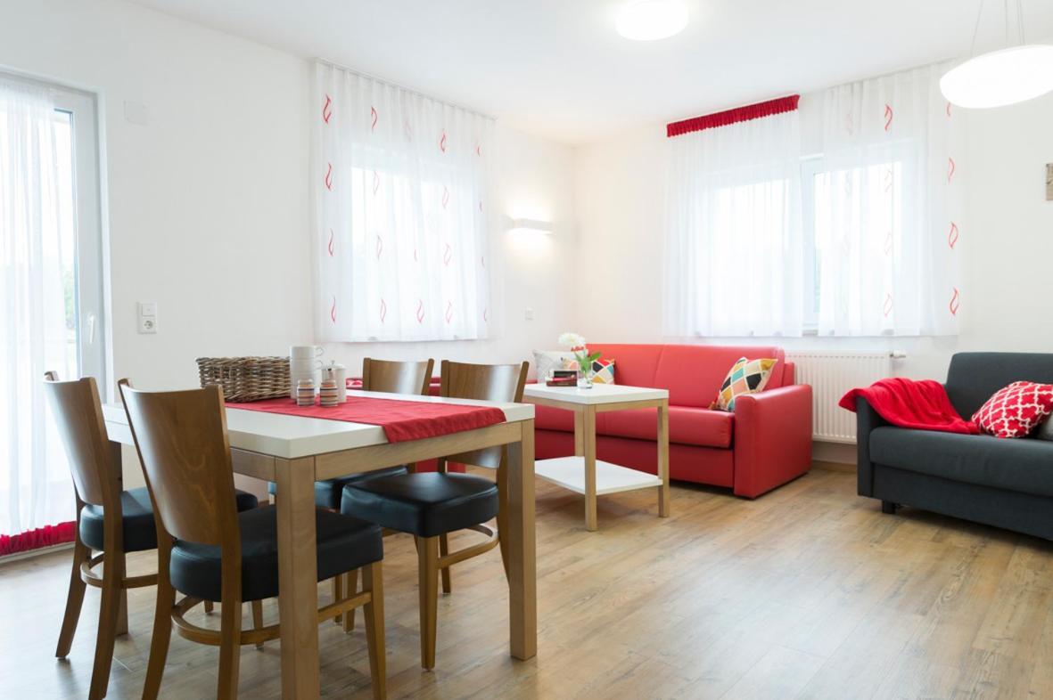 Hofmann'S Apartements & Ferienwohnungen オーバーダハシュテッテン エクステリア 写真